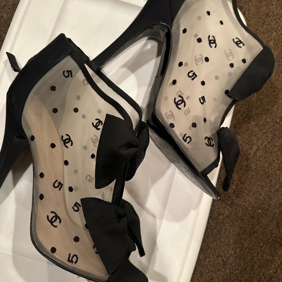 authentic Chanel booties very rare find runway. - Picture 2 of 5